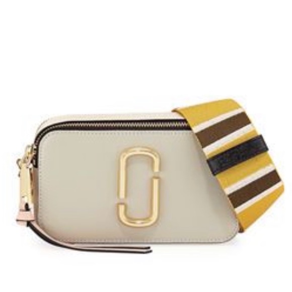 Marc Jacobs Handbags - MARC JACOBS COLOR BLOCK SNAPSHOT BAG